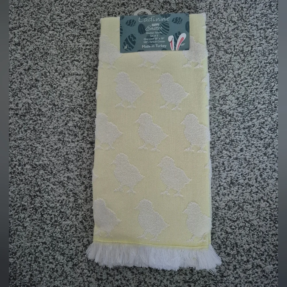 LADINNE SET OF 3 KITCHEN TOWELS EASTER YELLOW WITH CHICKS FRINGE 20 X 30 NIP